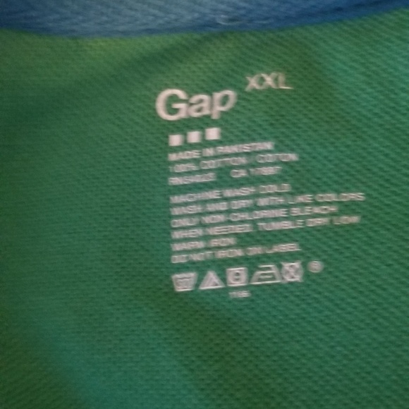 Shirt - Picture 3 of 4